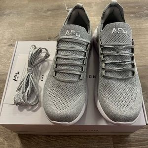 APL Techloom Breeze in Metallic Silver/White; Size Men 10, Women 11.5
